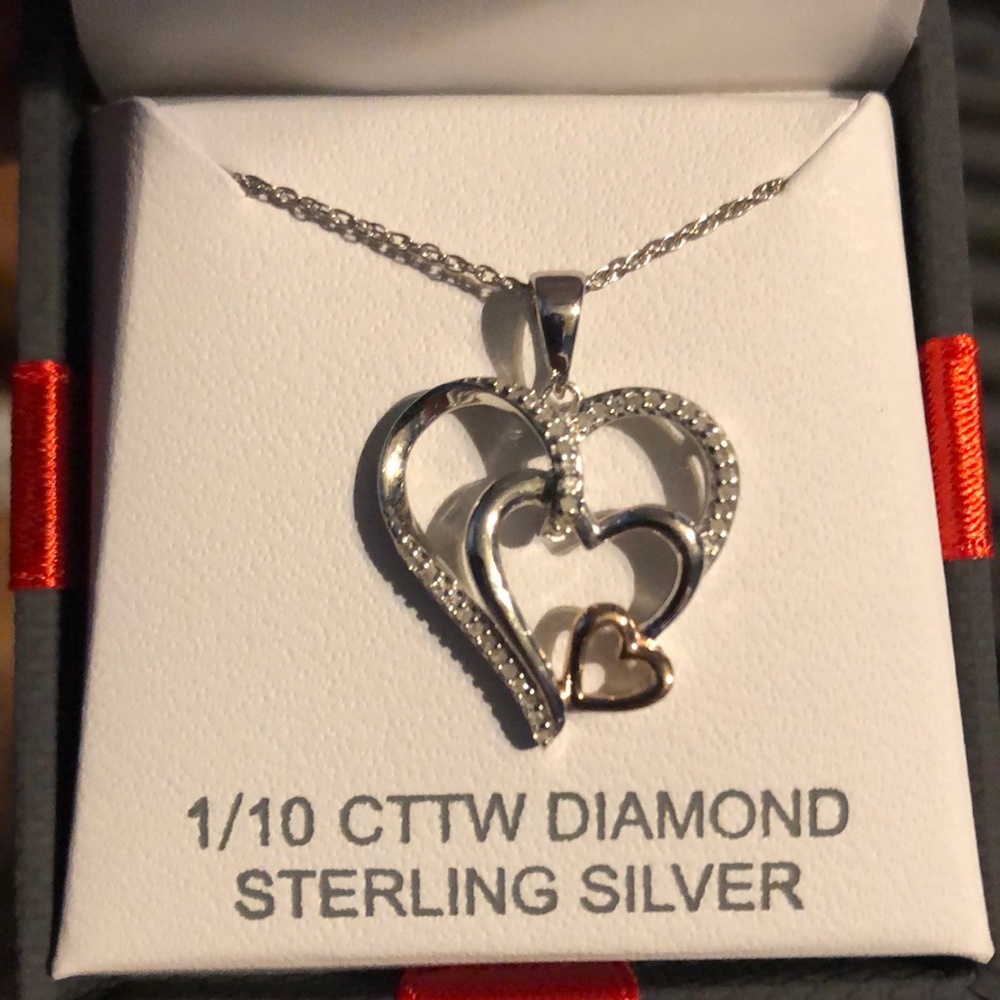 =BRAND NEW= TRIPLE STACKED DIAMOND HEART NECKLACE